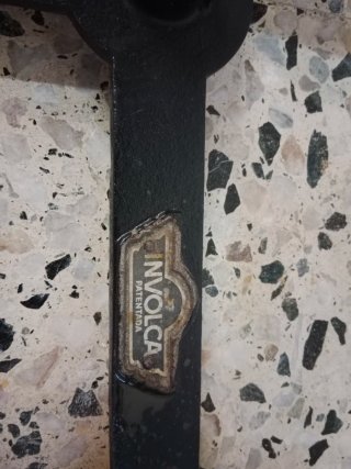 Mesa auxiliar madera y metal