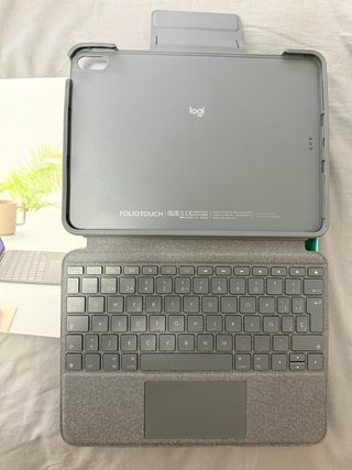 Logitech Folio Touch iPad Air 4/5 Gen