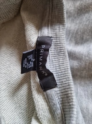 Sudadera gris manga larga