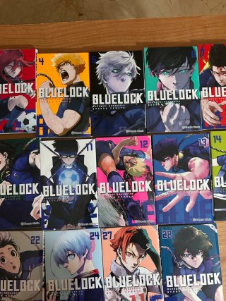 19 Tomos Blue Lock