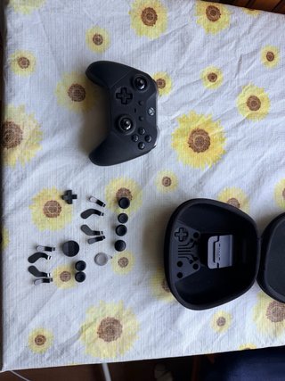 Xbox Series X + Mando Elite 2 Negro