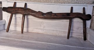 Yugo de madera antiguo