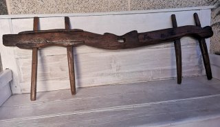 Yugo de madera antiguo