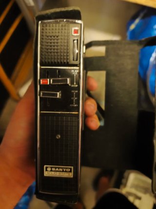 Grabadora Microcasete Sanyo Vintage c/ Funda