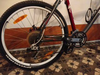 Bicicleta Specialized Hardrock Negra/Roja