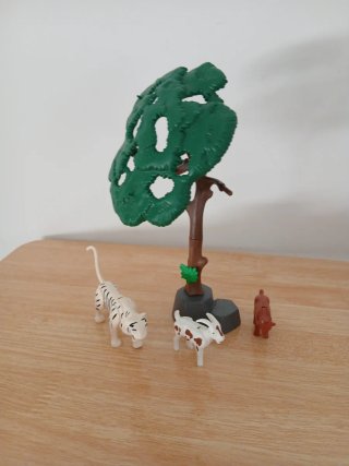 Playmobil árbol y animales todo 5€