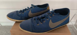 Zapatillas Nike Azul y Dorado Talla 42