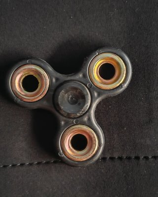 Spinner Amarillo con Rodamientos Metálicos