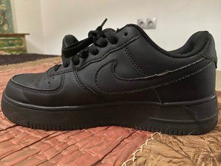 Nike Air Force 1 Negras