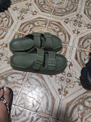 Chanclas verdes hombre