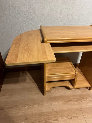 Mesa escritorio madera con ruedas