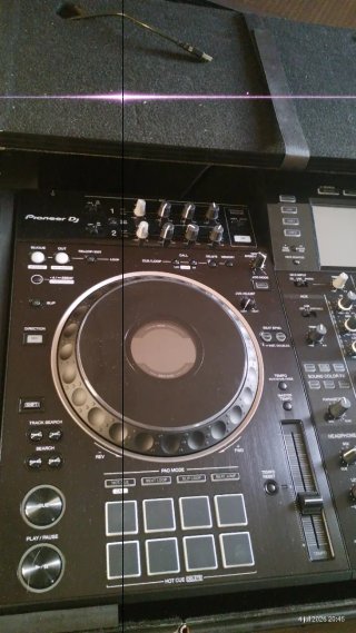 Pioneer XDJ-XZ + Walkase con ruedas y bandeja pc
