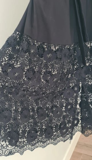 Vestido negro con encaje