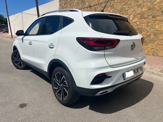 MG ZS Luxury