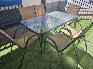 MESA TERRAZA CON 6  SILLAS