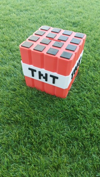 Hucha Minecraft TNT
