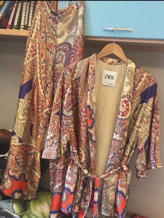 Kimono Zara estampado talla S