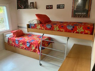 Litera móvil con mueble