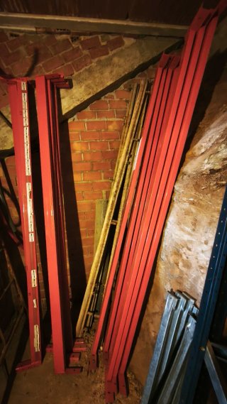 Largueros Estanterías Mecalux 270cm