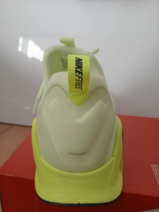 Zapatillas Nike Free Verde y Blanco