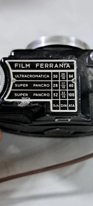 Macchina fotografica Ferrania Ibis
