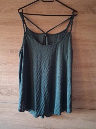 Top verde tirantes cruzados talla XXL