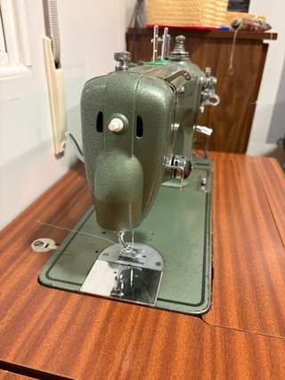Máquina de coser Refrey Transforma