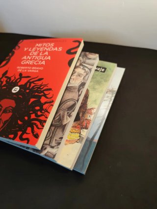 Libros escolares de lectura.