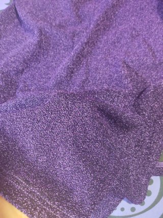 Vestido morado brillante
