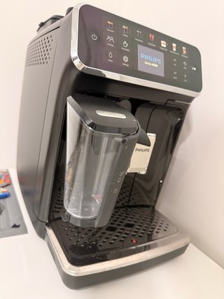 Cafetera Super automática Philips 4400 LatteGo