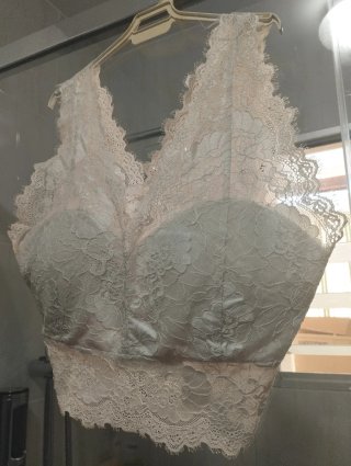 Top de tirantes blanco encaje