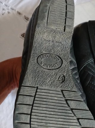 Scarpe comode nere