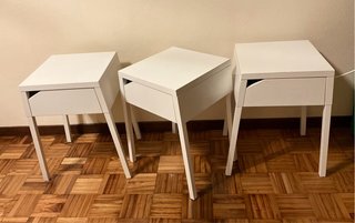 Mesita auxiliar metálica blanca con compartimento