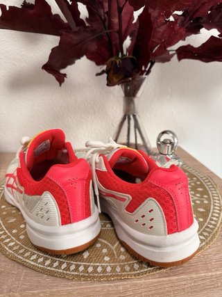 Zapatillas Asics Blancas y Rosa