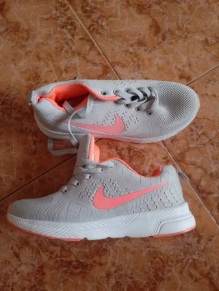 Zapatillas Nike Zoom Pegasus Gris/Rosa