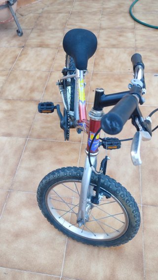 Bicicleta infantil 16''