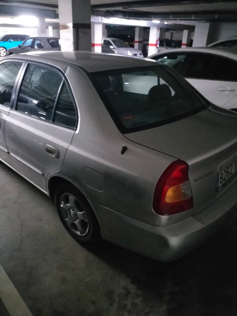 Hyundai Accent 2002 - foto 1