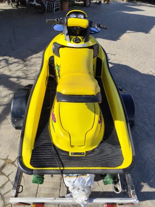 Moto Acuática Bombardier Sea-Doo XP Amarilla