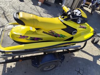 Moto Acuática Bombardier Sea-Doo XP Amarilla