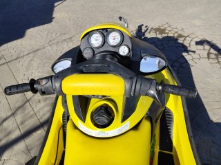 Moto Acuática Bombardier Sea-Doo XP Amarilla