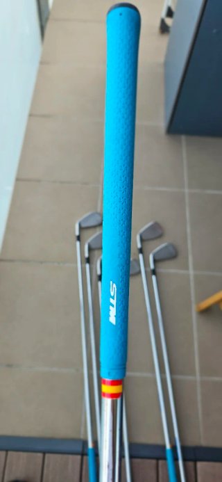 Juego de palos de golf KZG + híbrido 3  TaylorMade
