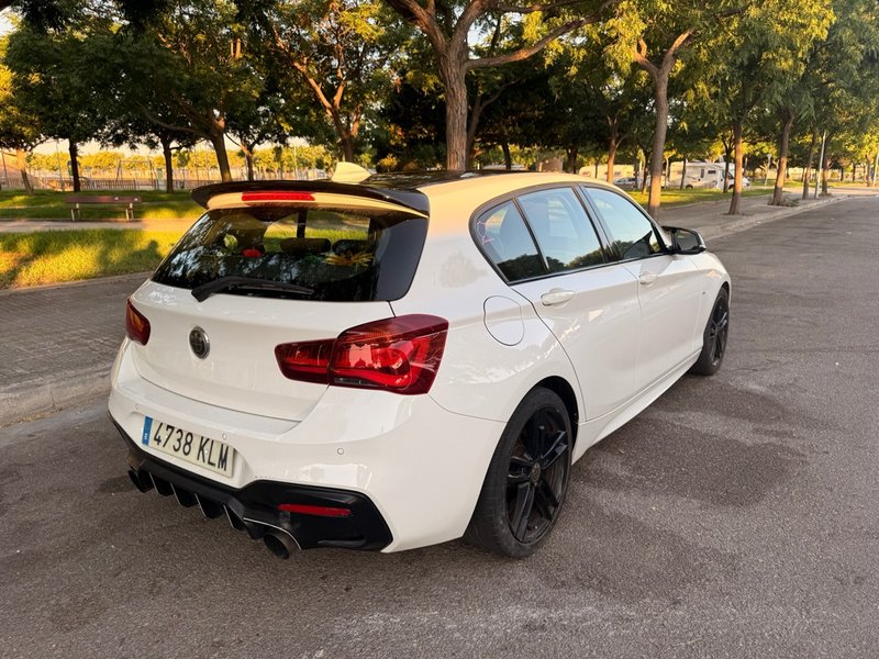 BMW 118i - foto 1