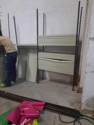 Estantería metálica modular beige