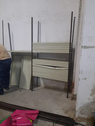 Estantería metálica modular beige