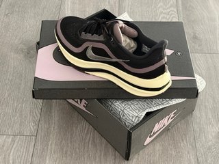 Nike A Ma Maniére Pegasus Zapatillas Únicas.