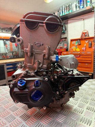 Motor YZ 450F preparado