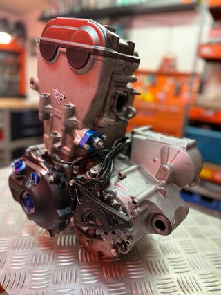 Motor YZ 450F preparado