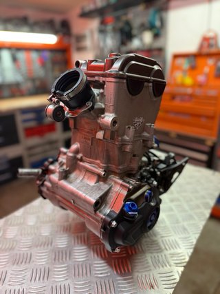 Motor YZ 450F preparado
