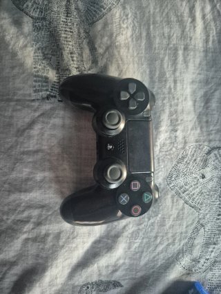 PS4 Fat Negra con Mando y Juegos