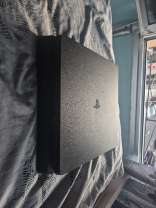 PS4 Fat Negra con Mando y Juegos
